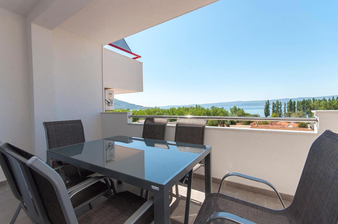 Apartman Mira- Omiš Eksteriør billede