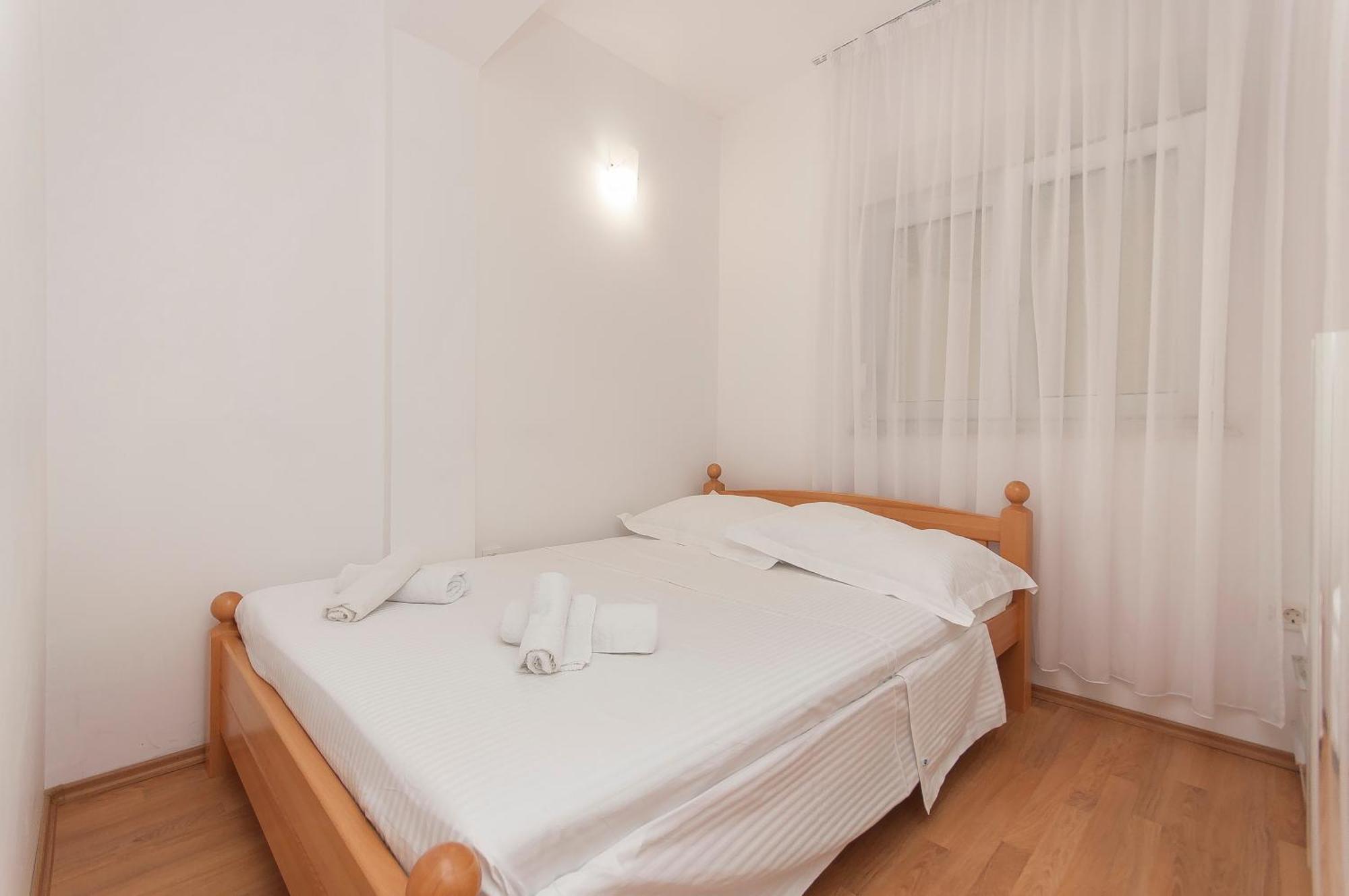 Apartman Mira- Omiš Værelse billede
